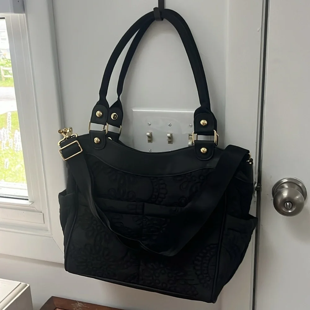 Petunia Pickle Bottom Central Park North Embossed City Carryall Diaper Bag,NWT